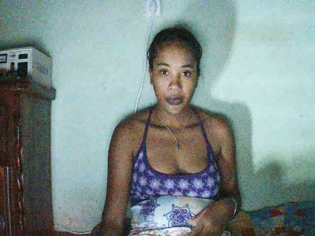 TriciaBella webcam