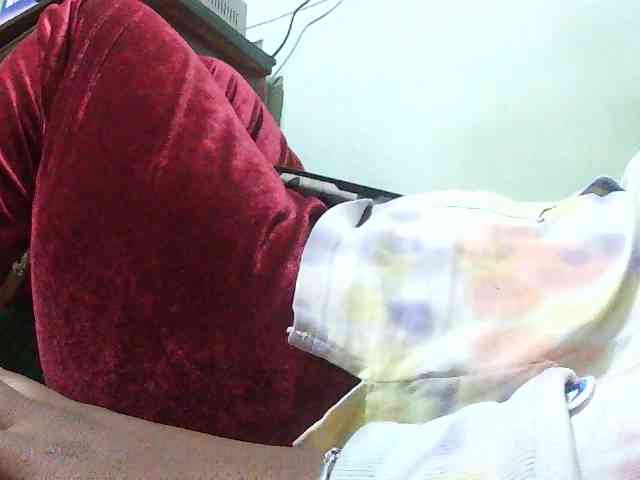 TriciaBella webcam