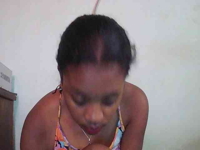 TriciaBella webcam