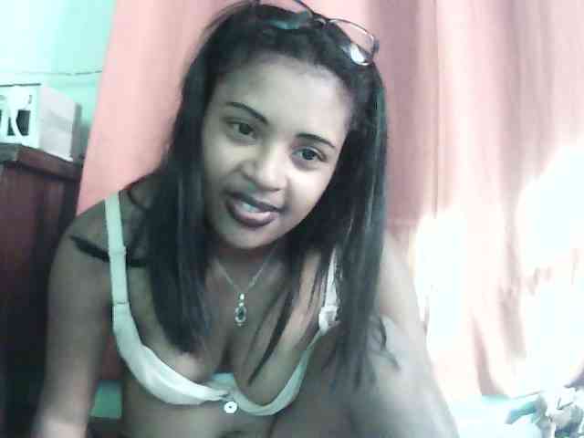 TriciaBella webcam