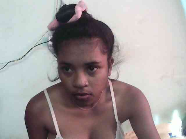 TriciaBella webcam