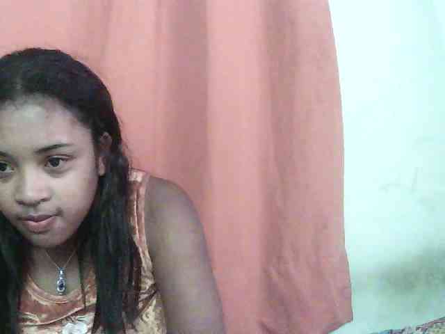 TriciaBella webcam