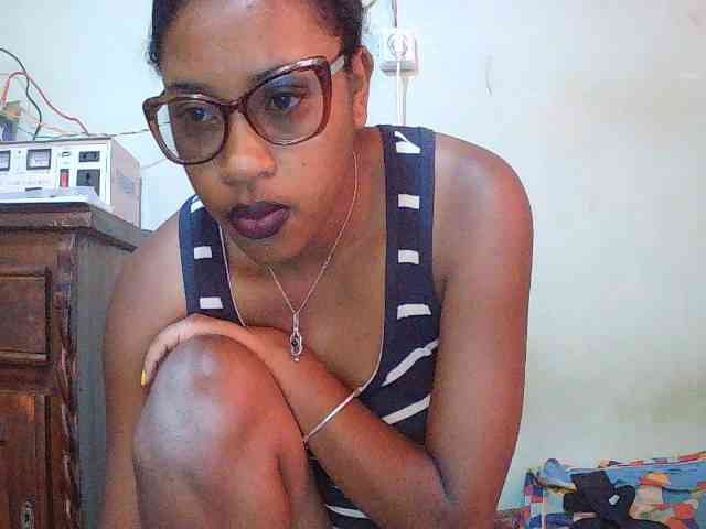 TriciaBella webcam