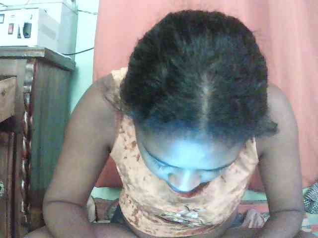TriciaBella webcam