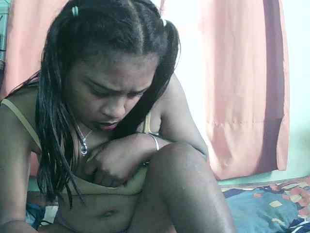 TriciaBella webcam