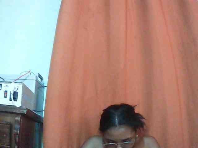 TriciaBella webcam