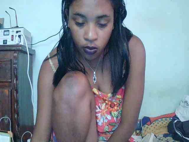 TriciaBella webcam