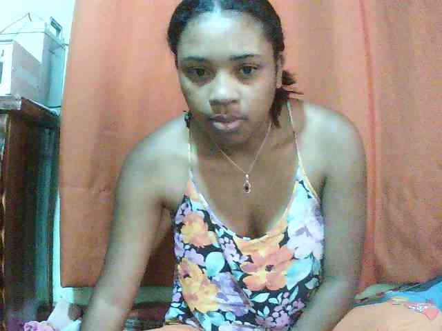 TriciaBella webcam