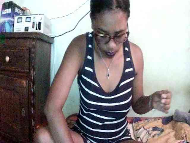 TriciaBella webcam