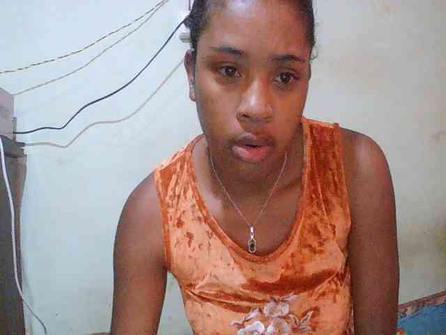 TriciaBella webcam