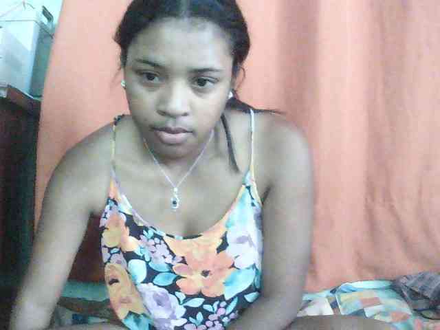 TriciaBella webcam