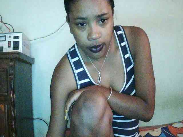 TriciaBella webcam