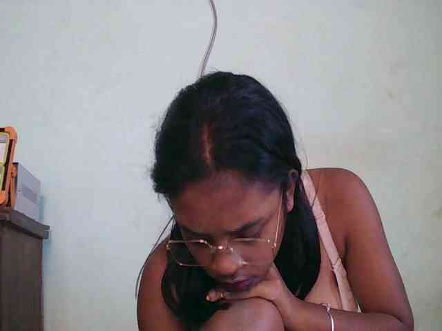 TriciaBella webcam
