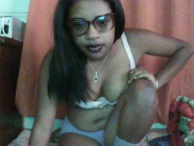 TriciaBella webcam