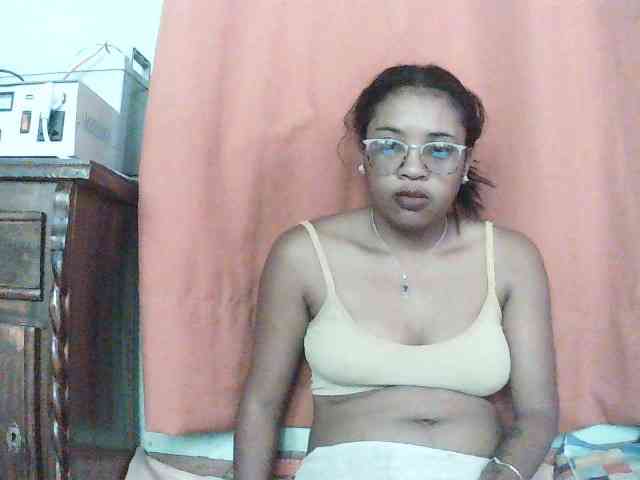 TriciaBella - Girl 