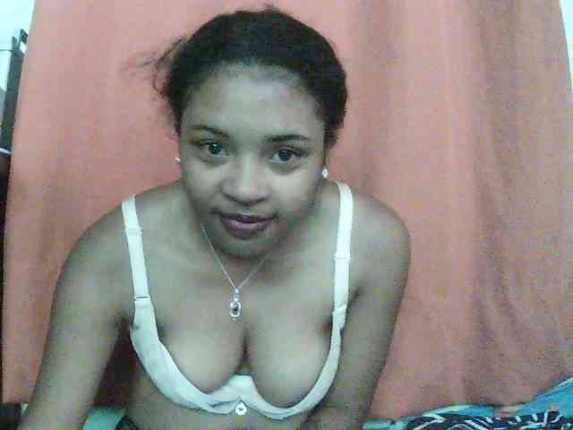 Modèle: TriciaBella