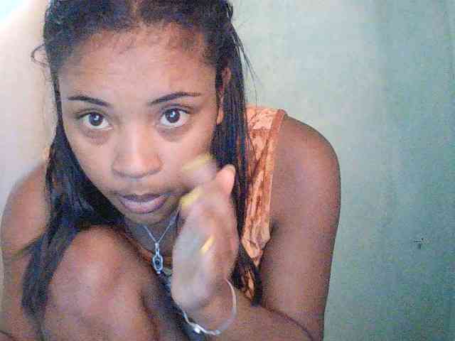 TriciaBella webcam
