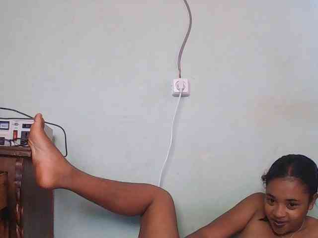 TriciaBella webcam