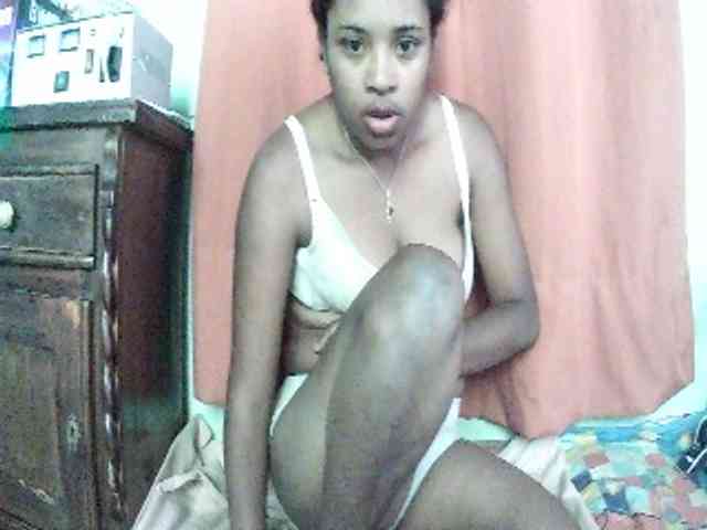 Modèle: TriciaBella
