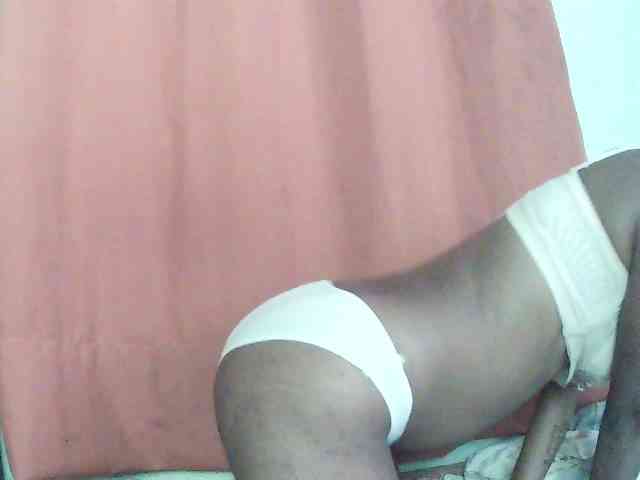 TriciaBella webcam