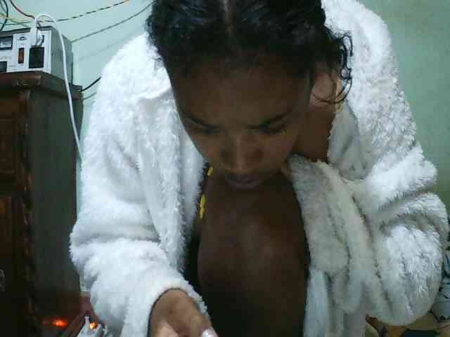 TriciaBella webcam