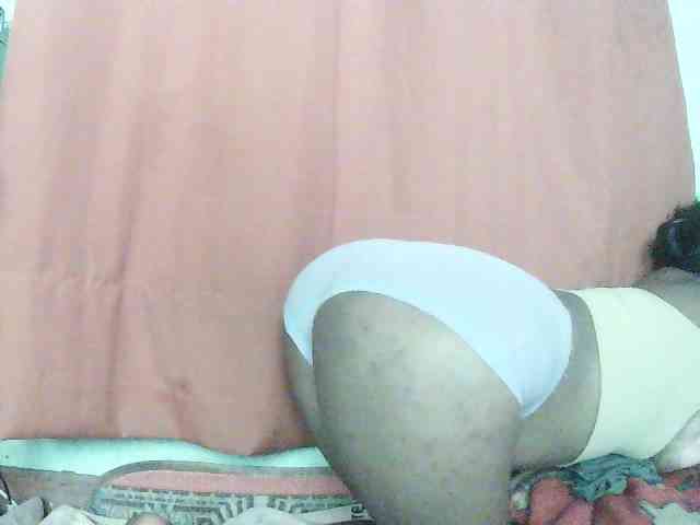 TriciaBella webcam
