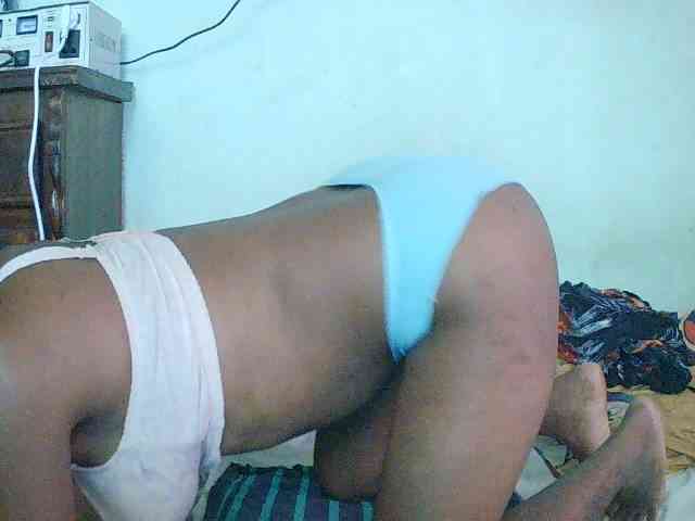 TriciaBella webcam