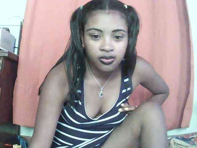 TriciaBella webcam