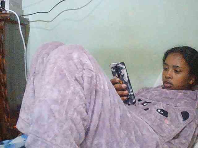 TriciaBella webcam