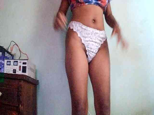Modèle: TriciaBella