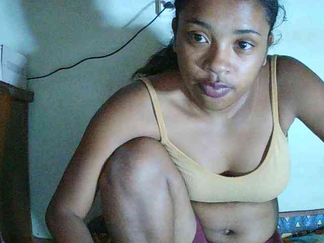 TriciaBella webcam