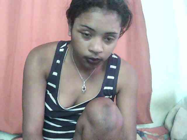 TriciaBella webcam