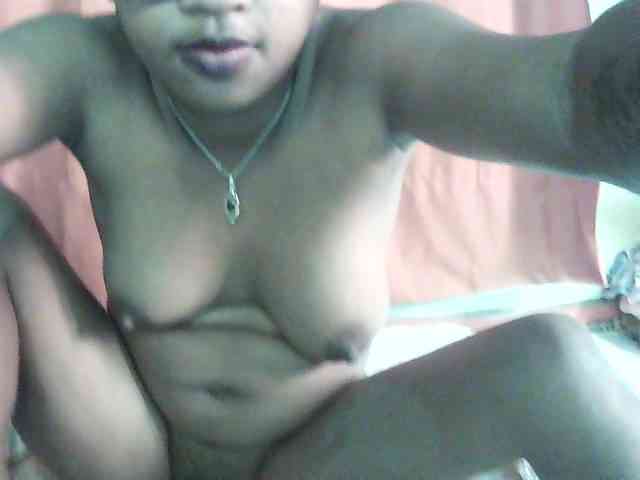 Model: TriciaBella