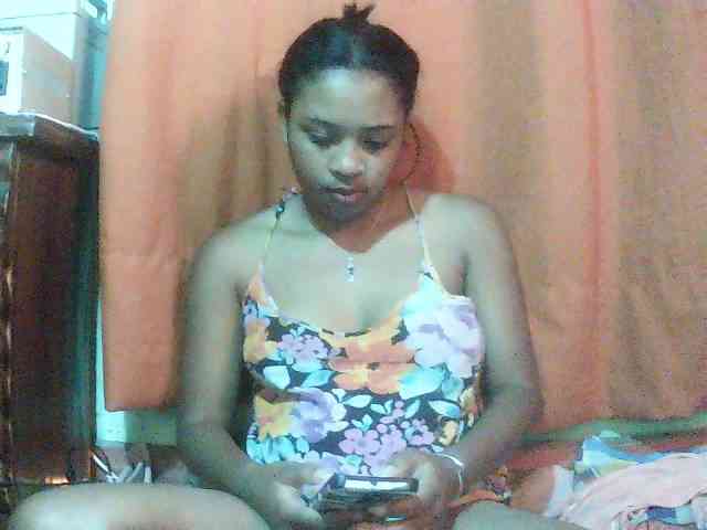 TriciaBella webcam