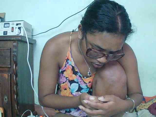 TriciaBella webcam