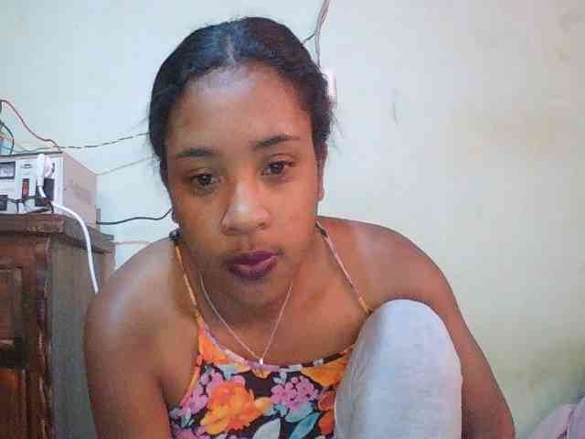 TriciaBella webcam