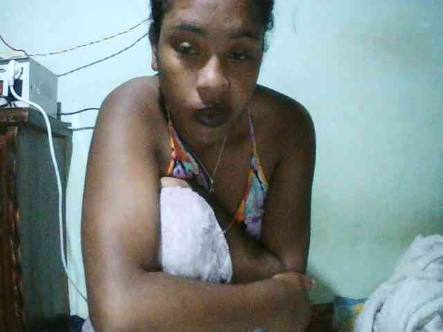 TriciaBella webcam