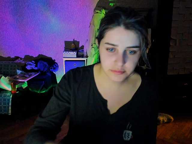 Roselina's BongaCams show and profile