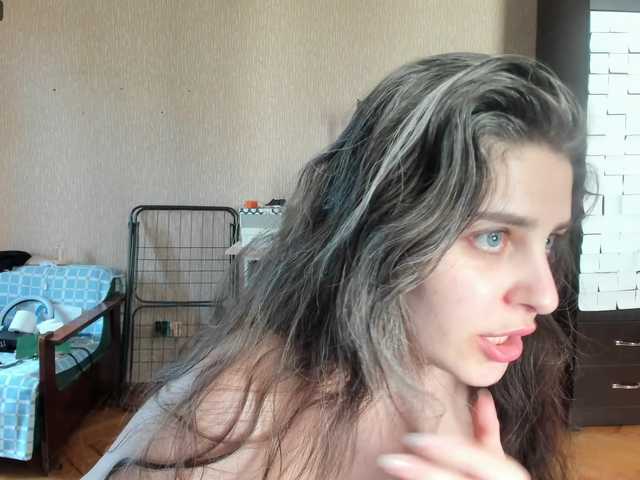Roselina live cam on BongaCams