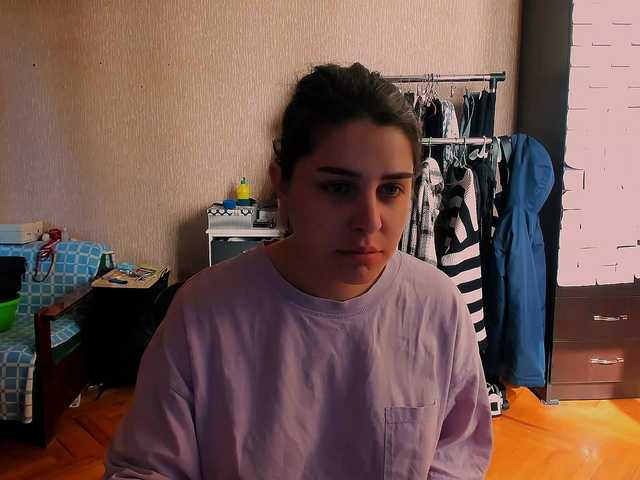 Roselina's BongaCams show and profile