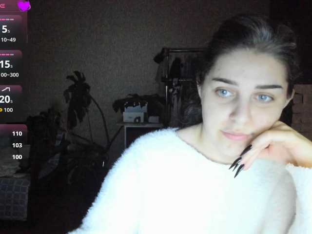 Roselina live cam on BongaCams