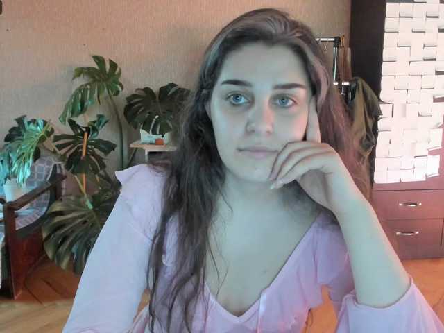 Roselina live webcam show