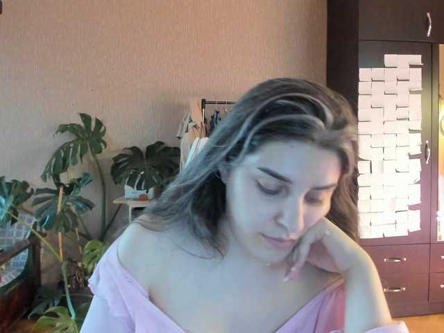 Roselina live cam on BongaCams