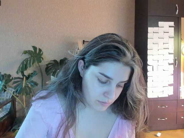 Roselina live cam on BongaCams