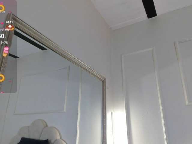 Candaceowens live cam on BongaCams