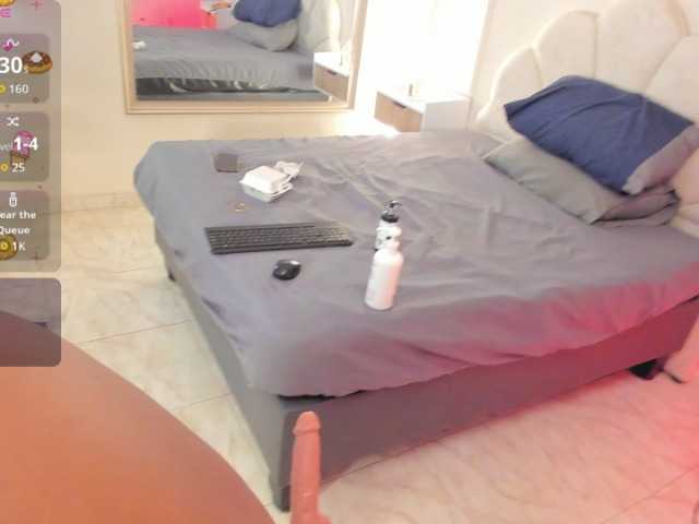 Candaceowens live cam on BongaCams