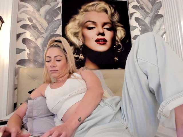 viktoria-davis Live Cam on BongaCams