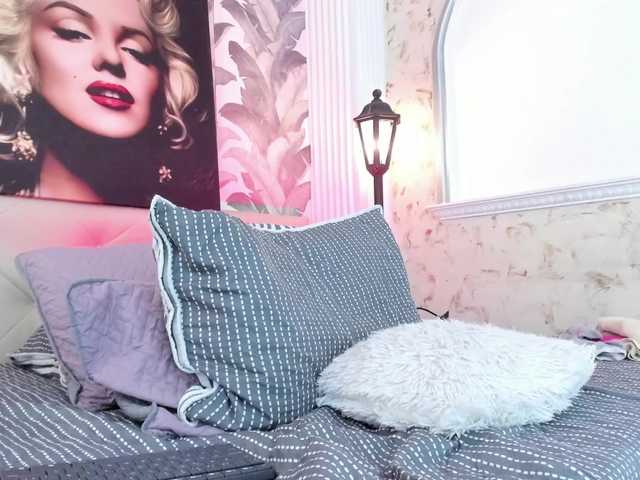 viktoria-davis live cam on BongaCams