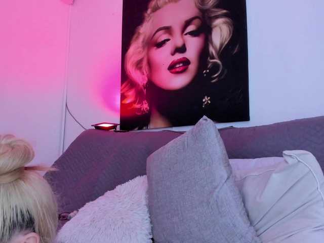 viktoria-davis live cam on BongaCams