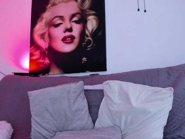 viktoria-davis live cam on BongaCams